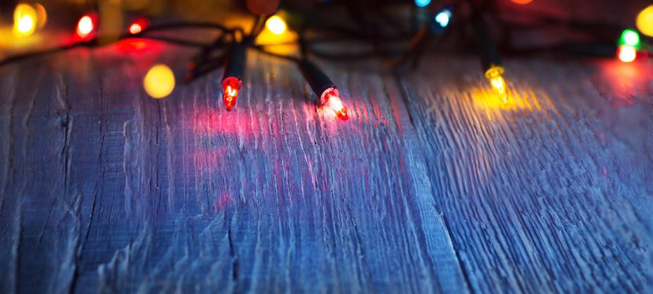 Weihnachtsbäume vor Rathäusern sollen doch leuchten