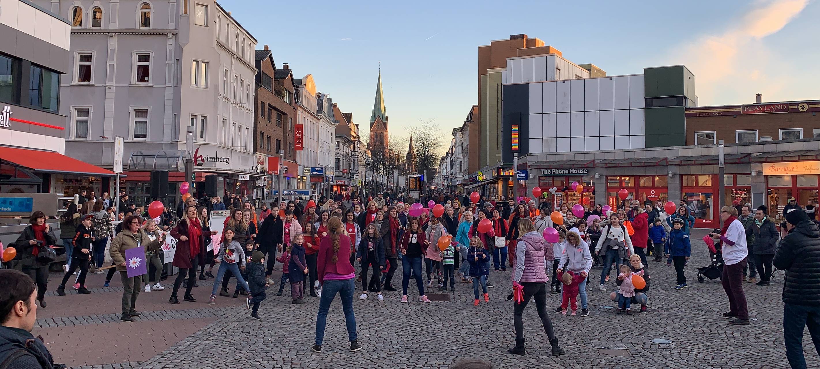 "One Bilion Rising" findet am Valentinstag statt