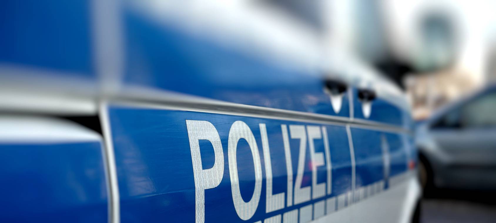 Raub auf Mont-Cenis-Platz