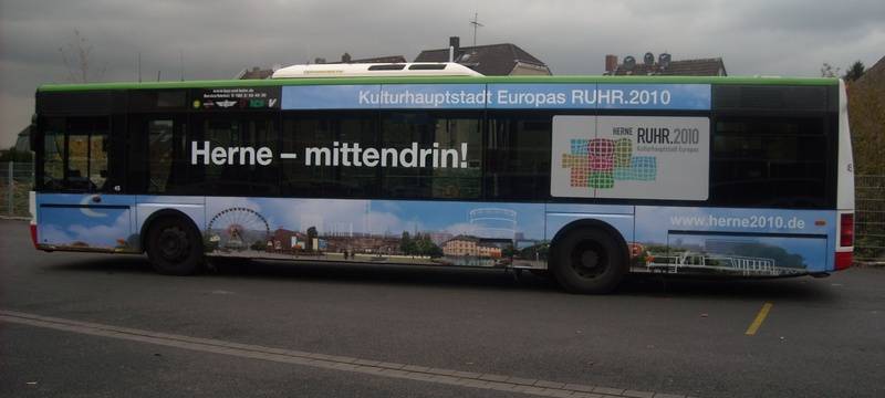HCR Bus mit Motiven zum Kulturhauptstadtjahr 2010