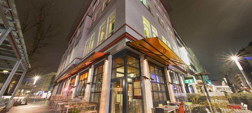 Zum Nachtleben in der Stadt gehören auch Bars und Kneipen (Symbolbild).