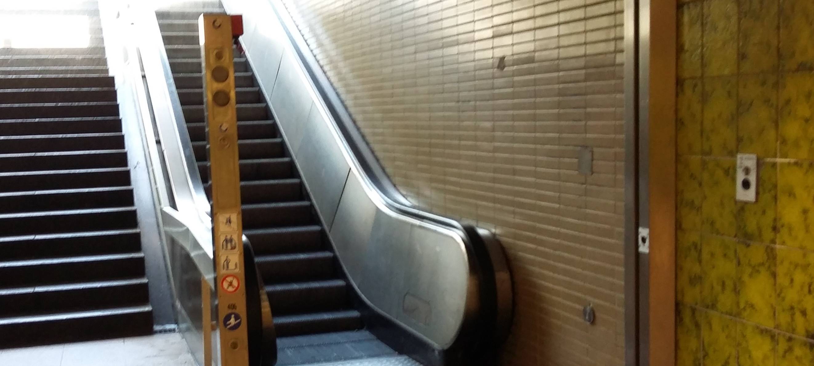 Neue Rolltreppe für U-35 Haltestelle