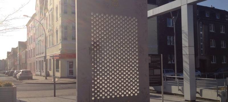 Politiker: Stadt hat beim Shoah-Mahnmal versagt