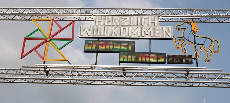 Das neue LED-Kirmes-Banner