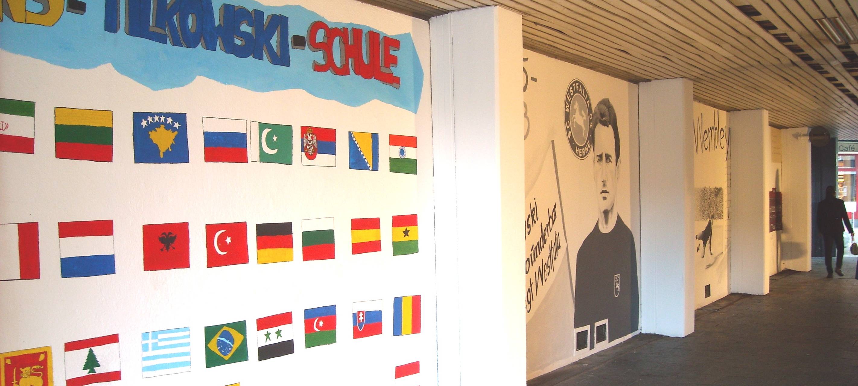 Hans-Tilkowski-Schule für Anti-Rassismus-Arbeit geehrt