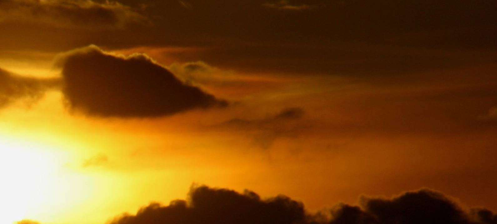 Feuerroter Himmel über Herne