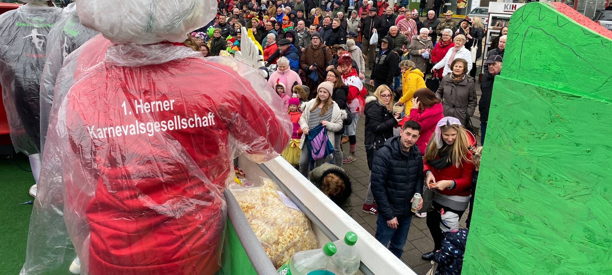 Narren feiern friedlich