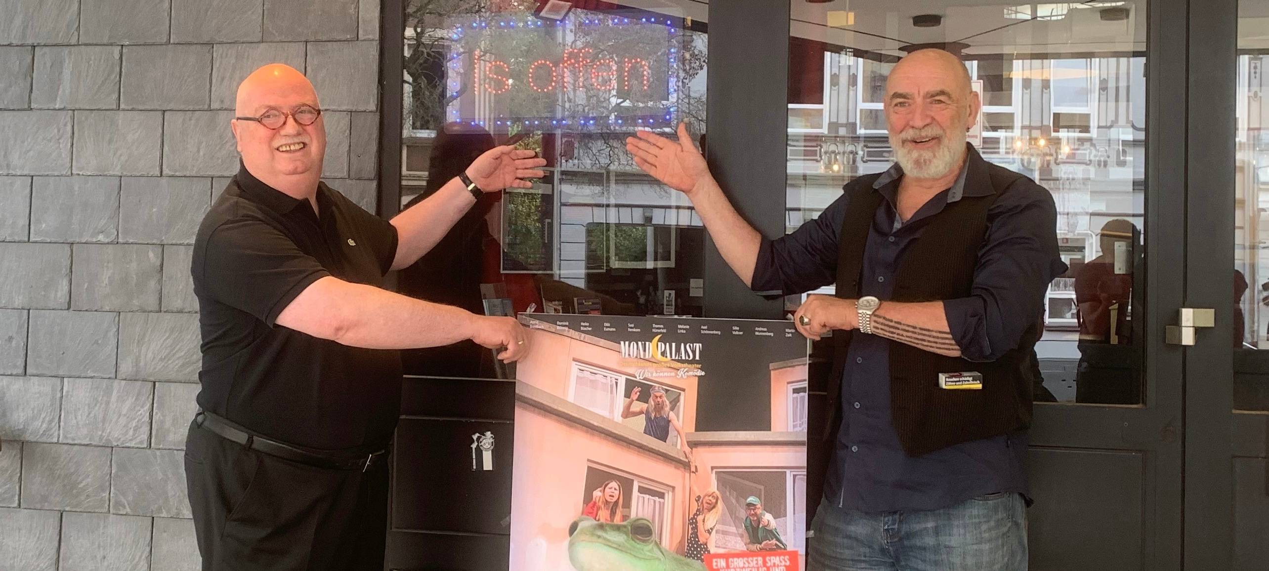Mondpalast-Prinzipal Christian Stratmann und Intendant Thomas Rech freuen sich auf Besucher.