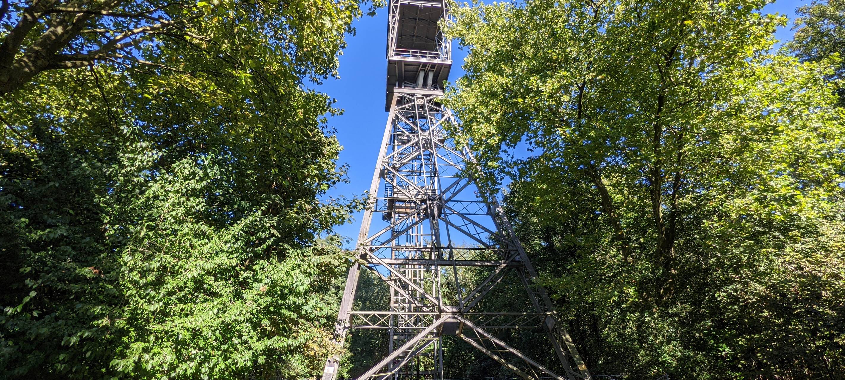 Leiche unter Förderturm entdeckt worden