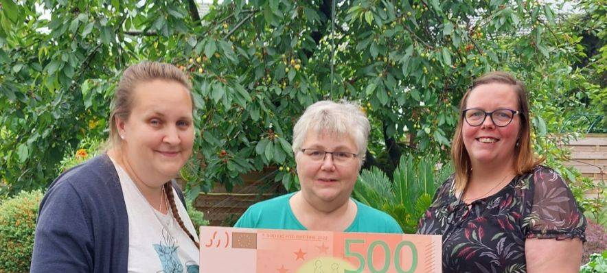 500 Euro für die "Aktion Lichtblicke"