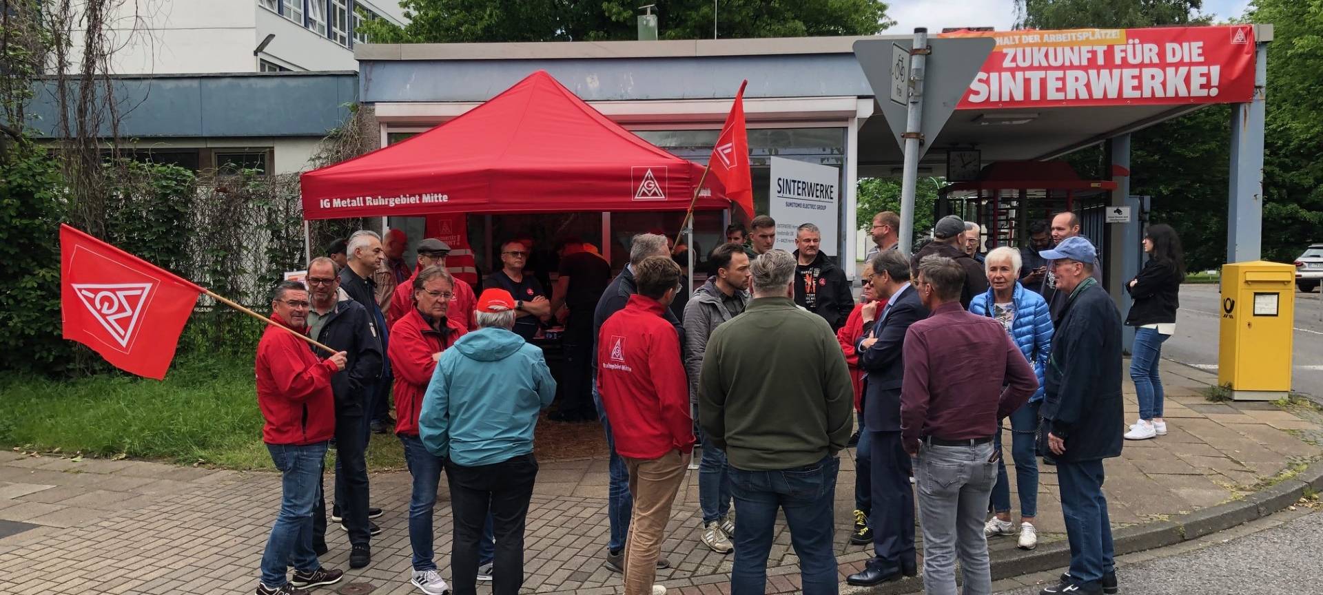 Mahnwache bei den Sinterwerke