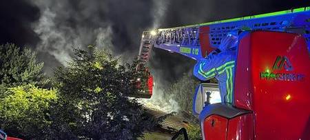 Dachstuhlbrand auf der Meesmannstraße
