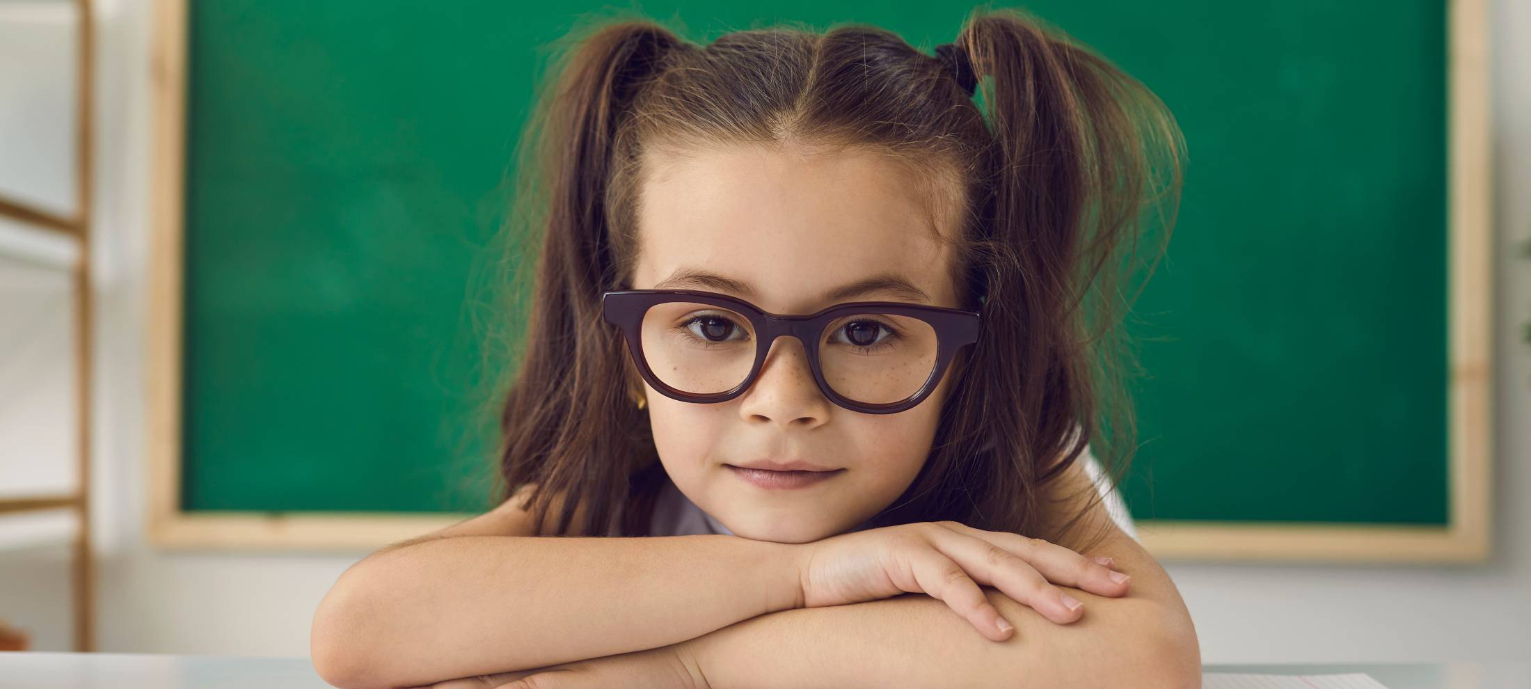 Immer mehr Grundschulkinder tragen Brille