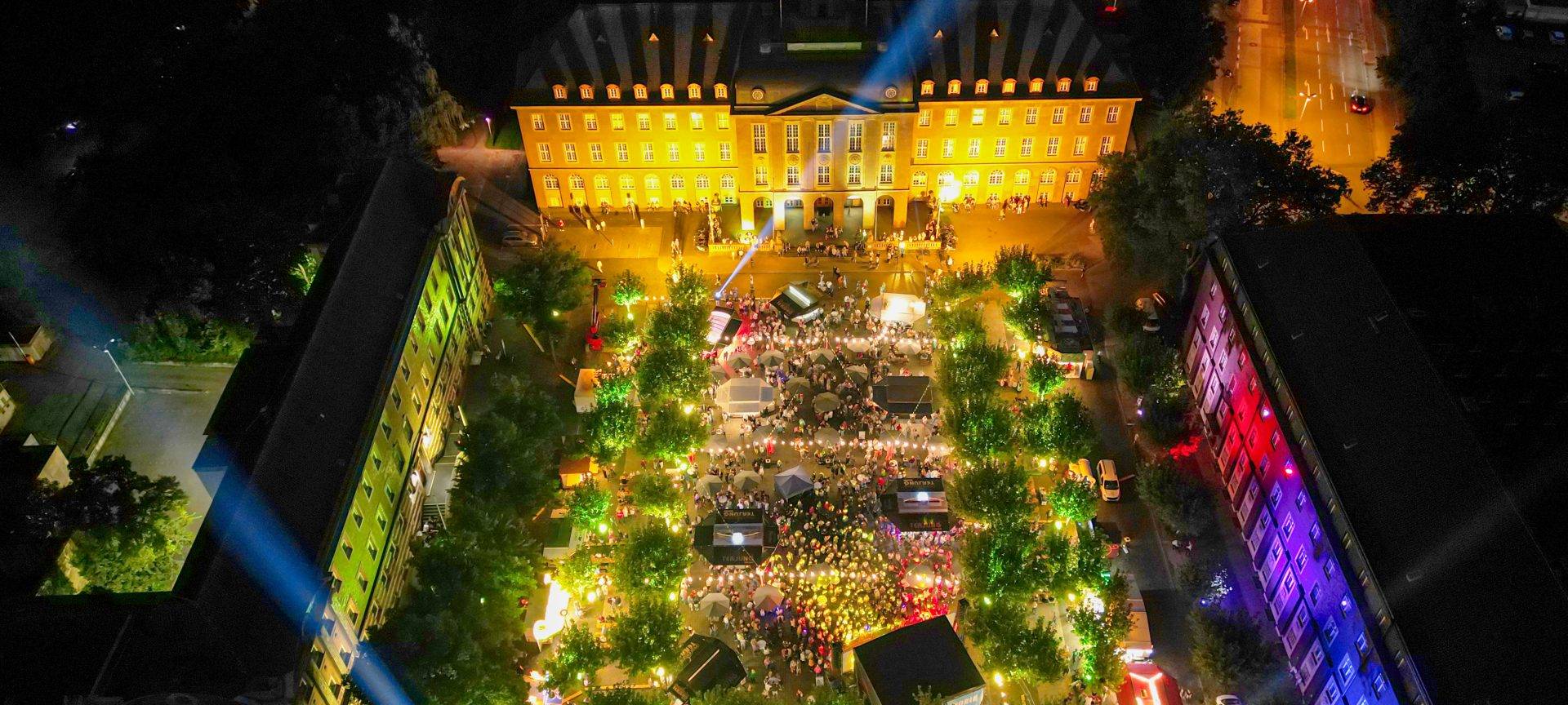 Party am Rathaus
