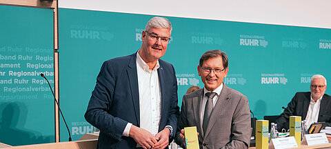 Schlüter wiedergewählt