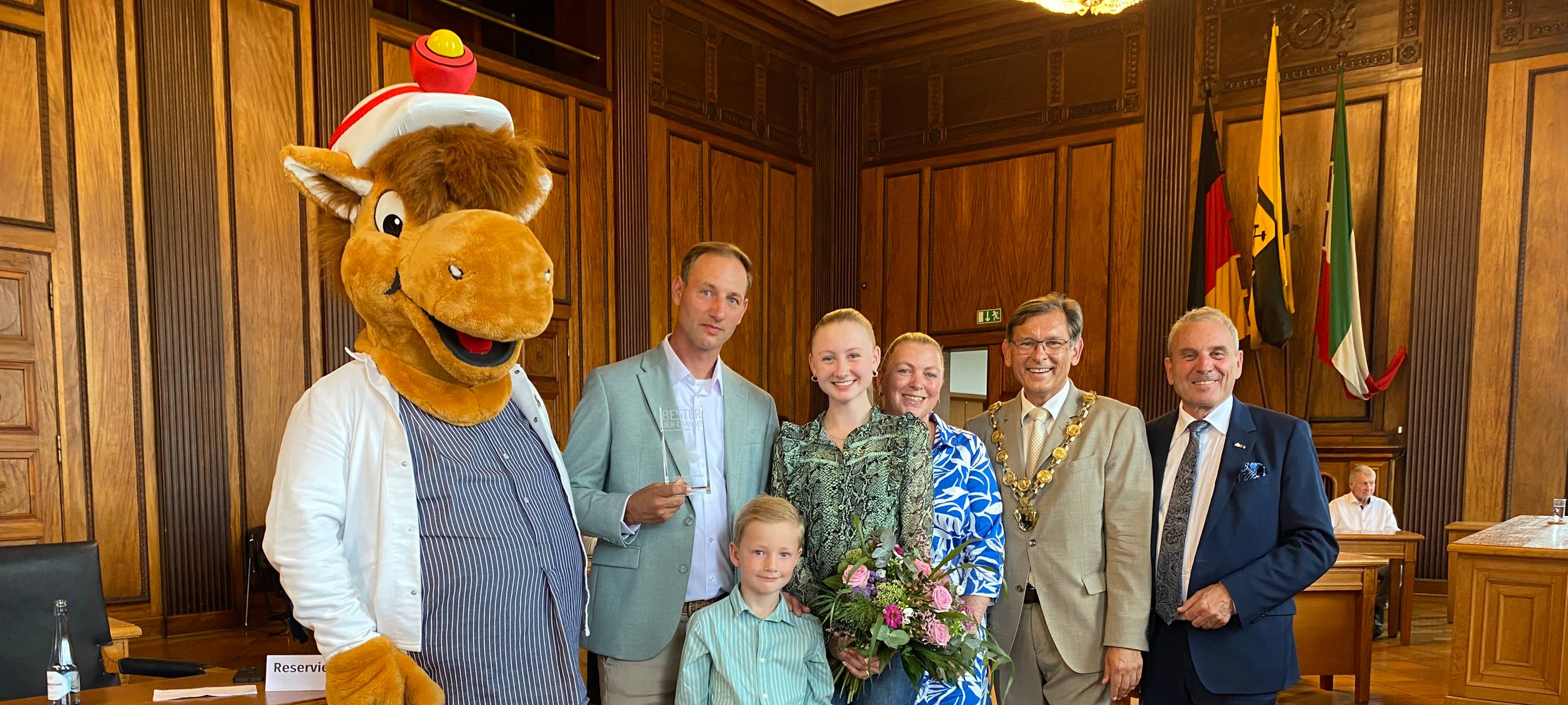 "Bester auf Crange": Willy der Wurm bekommt Auszeichnung