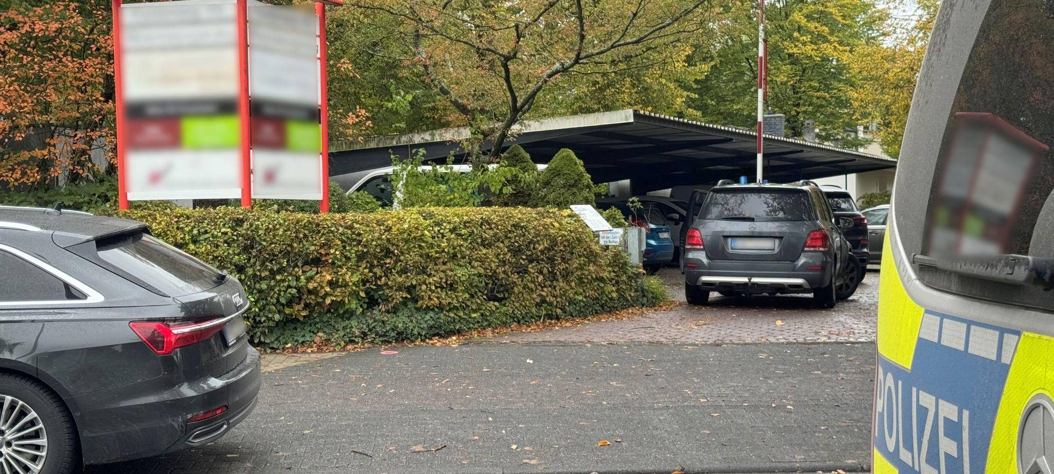 Schülerin an Berufsschule in Paderborn niedergestochen