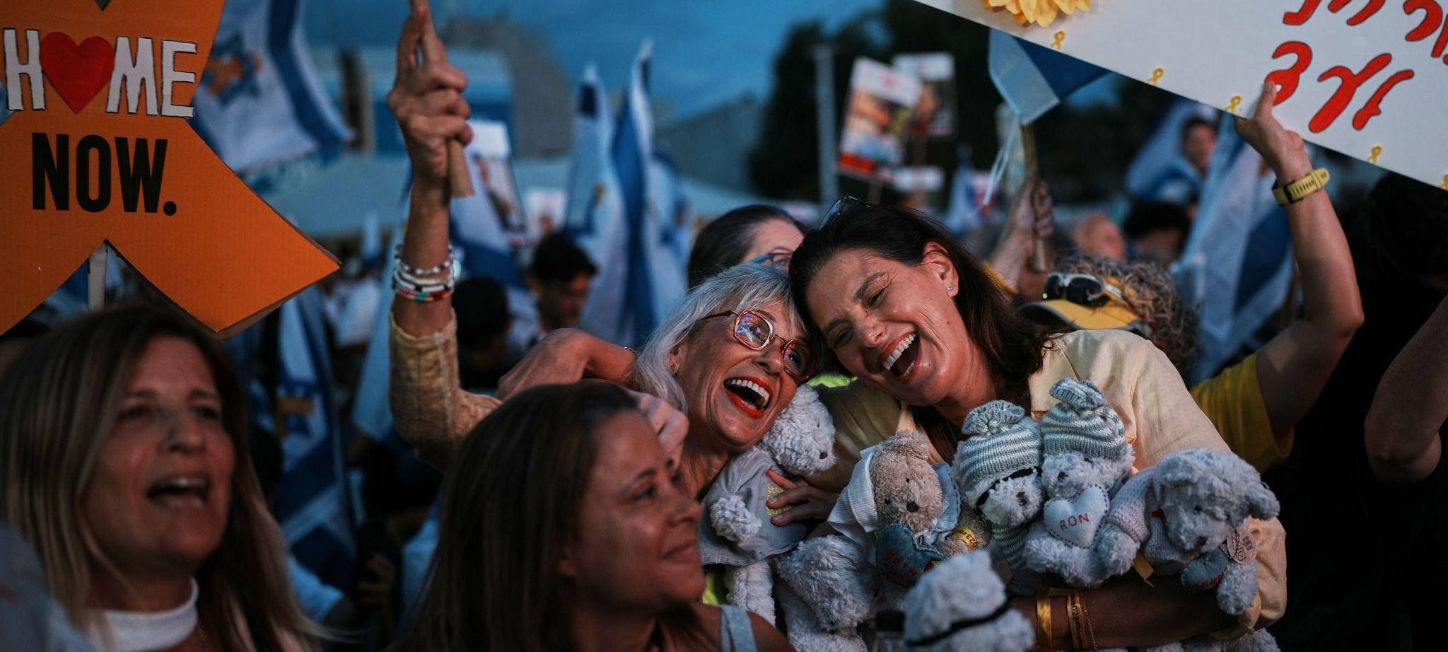 Nahostkonflikt - Israelis warten auf die Rückkehr der Geiseln