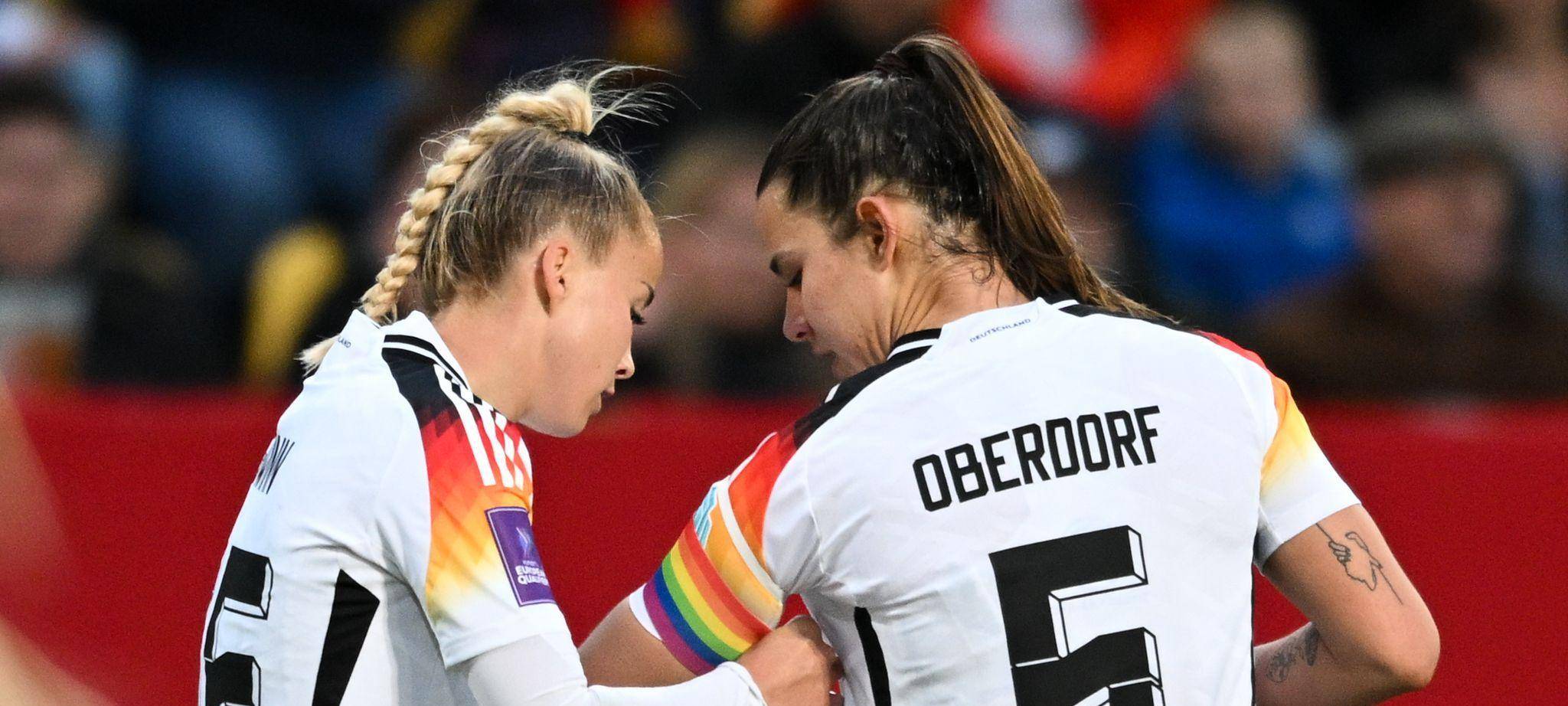 Giulia Gwinn und Lena Oberdorf