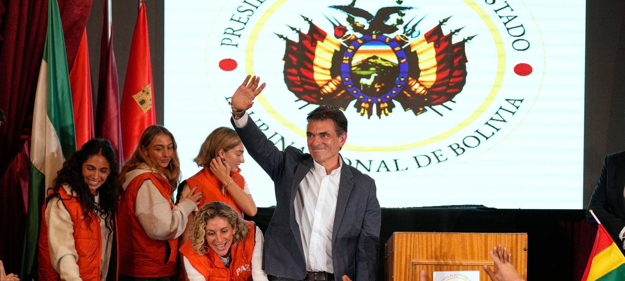 Ende der linken Ära in Bolivien: Paz gewinnt Präsidentenwahl