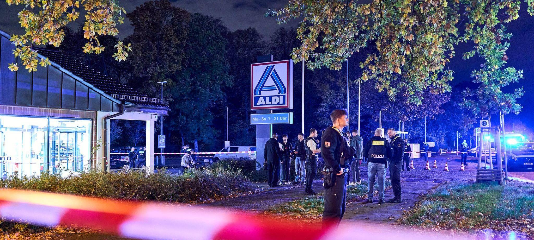 Schüsse an Supermarkt in Berlin – eine Person verletzt
