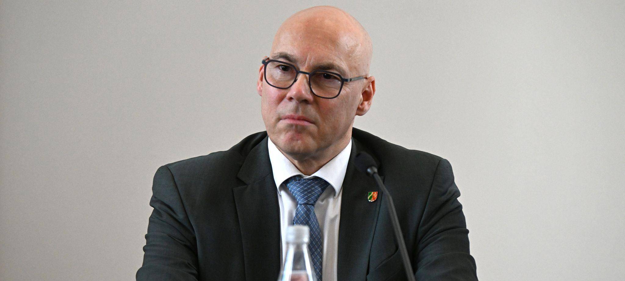 Razzia in Remscheid - Pressekonferenz