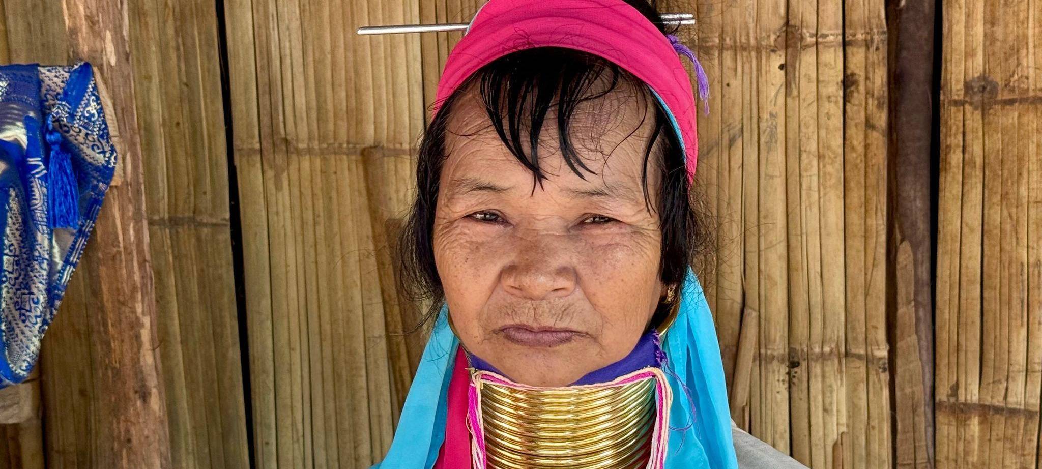 Langhalsfrauen - «Long Neck Karen» - im Norden Thailands