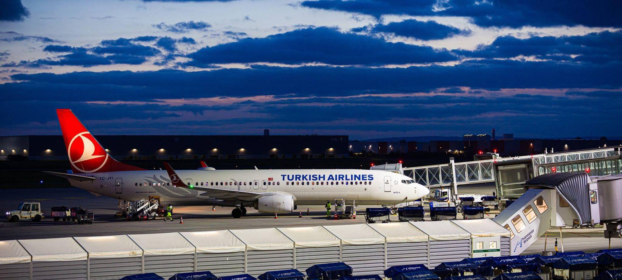 Flughafen Hannover - Ankunft Afghanen mit Aufnahmezusage