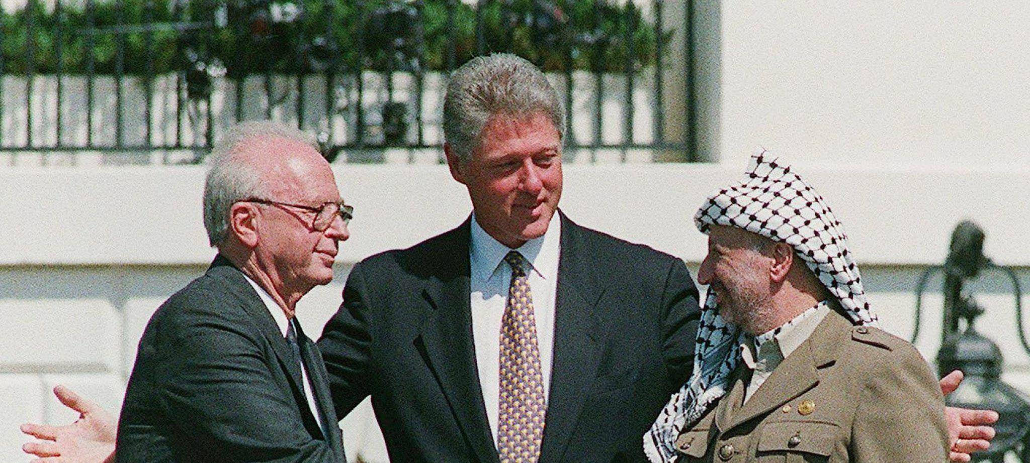 Historischer Handschlag zwischen Rabin und Arafat