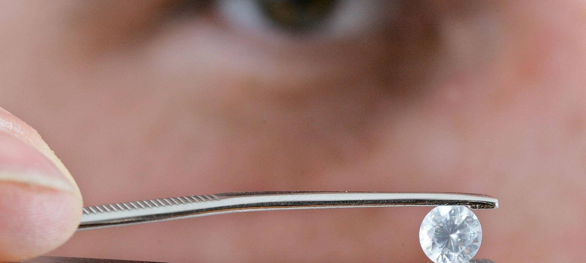 Über den Tod hinaus – Wenn Asche zum Gedenkdiamanten wird