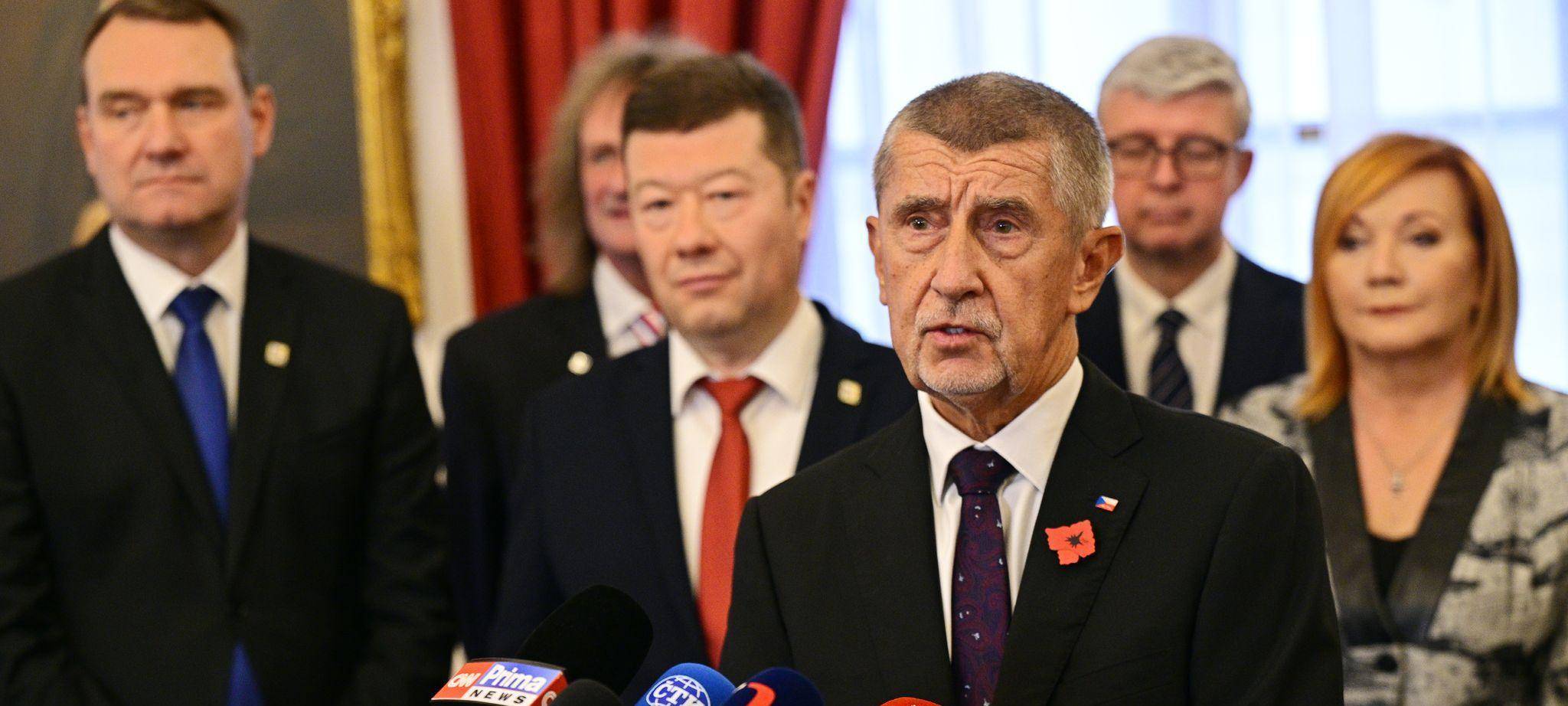 Rechtsbündnis in Tschechien unterschreibt Koalitionsvertrag