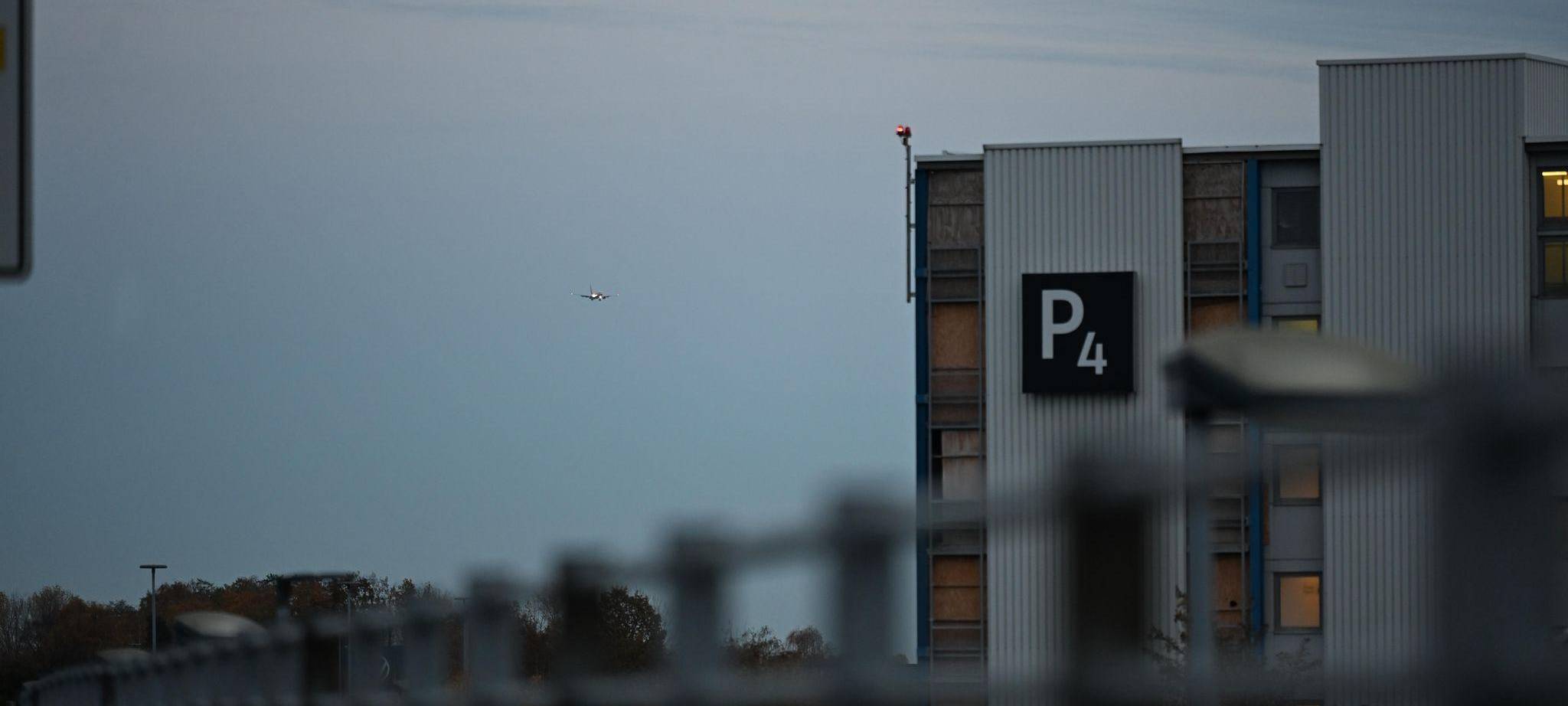Flughafen Hannover - Ankunft von Afghanen mit Aufnahmezusage