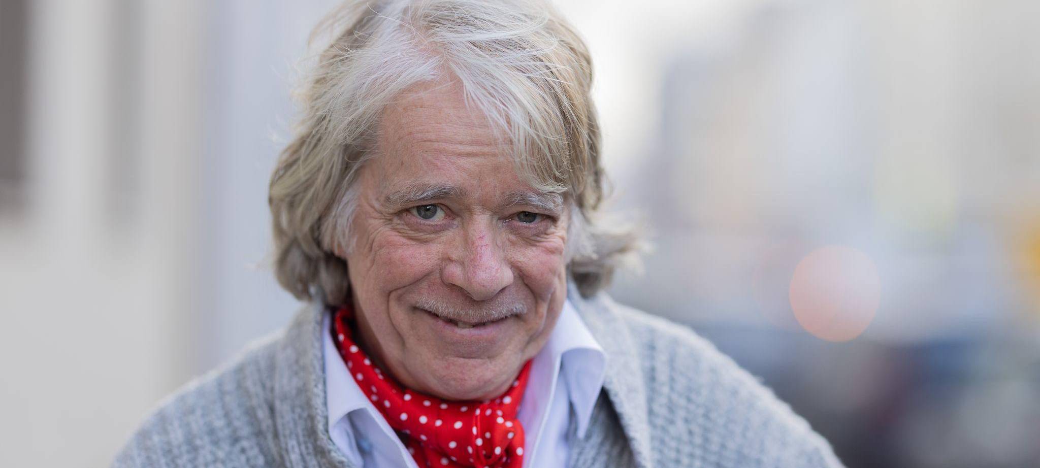 Helge Schneider zu neuer Tournee "Ellbogen vom Tich"