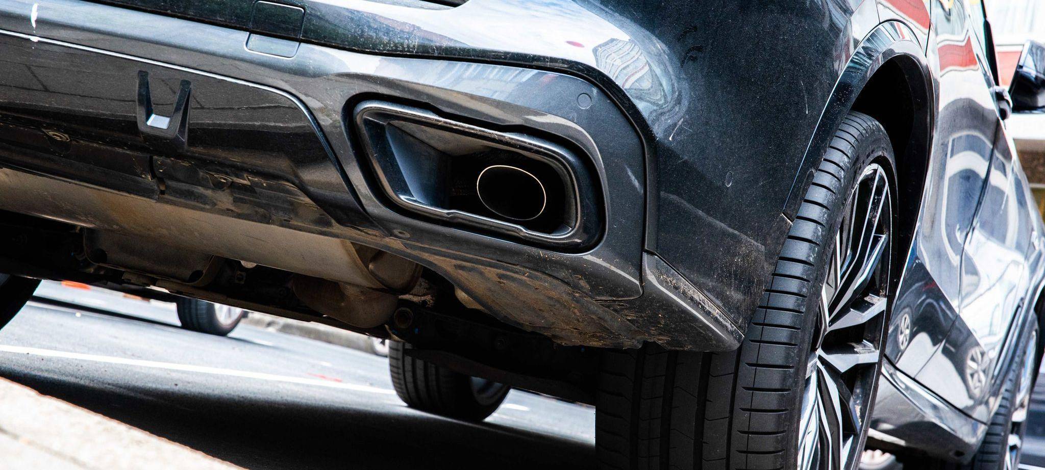 Auspuff eines Autos