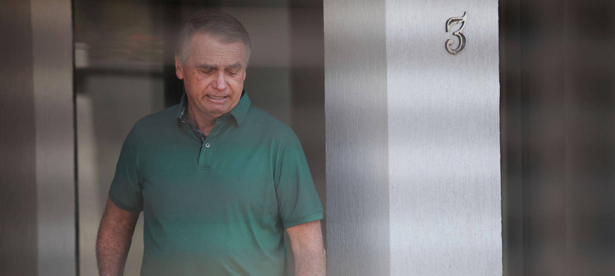 Bolsonaro gesteht Einsatz eines Lötkolbens an Fußfessel