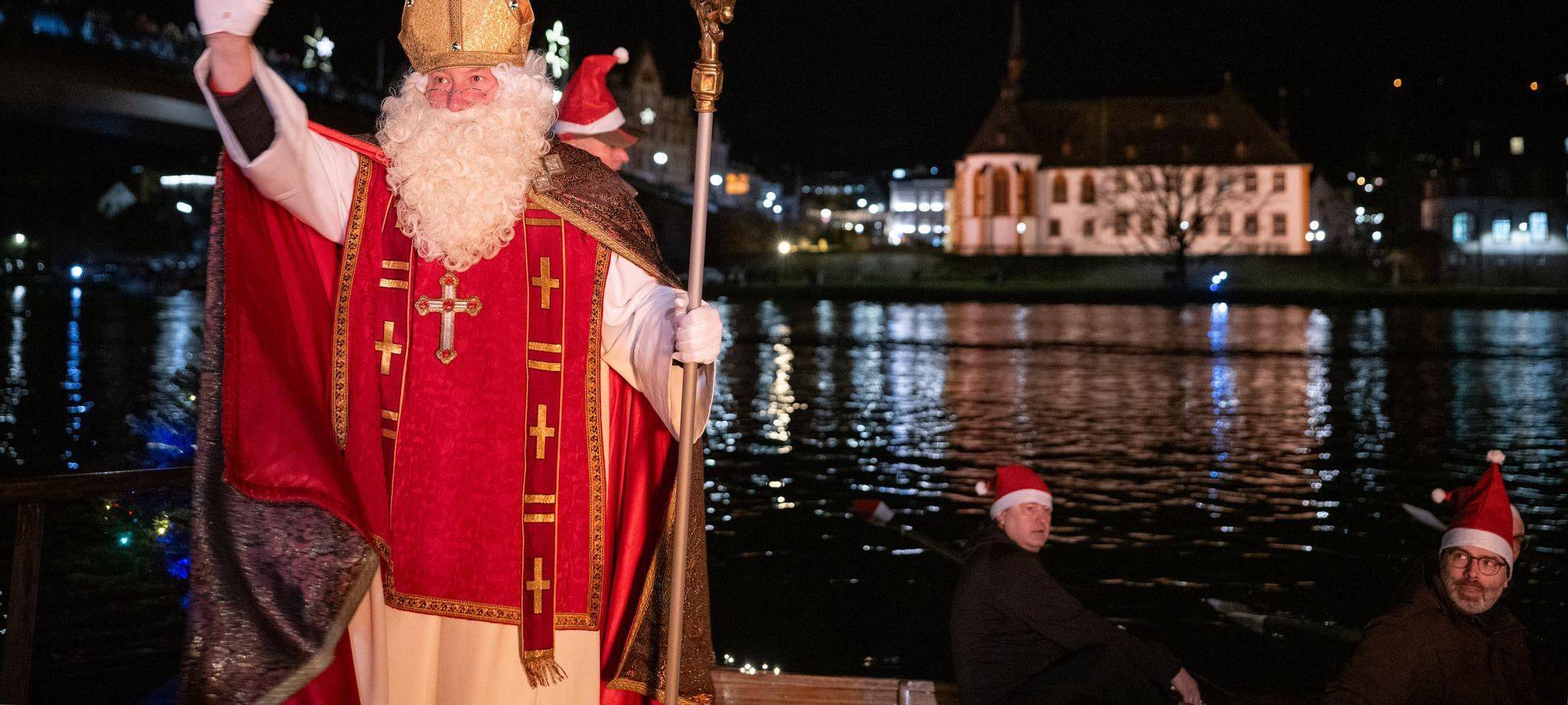 Fackelschwimmen in der Mosel