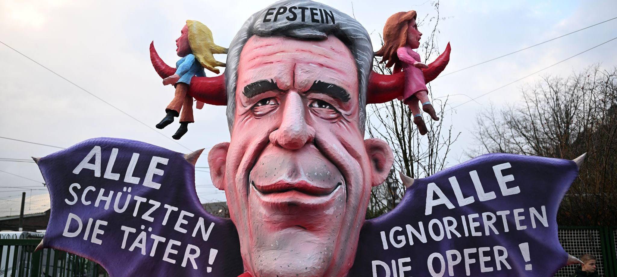 Rosenmontag am Rhein - Düsseldorf