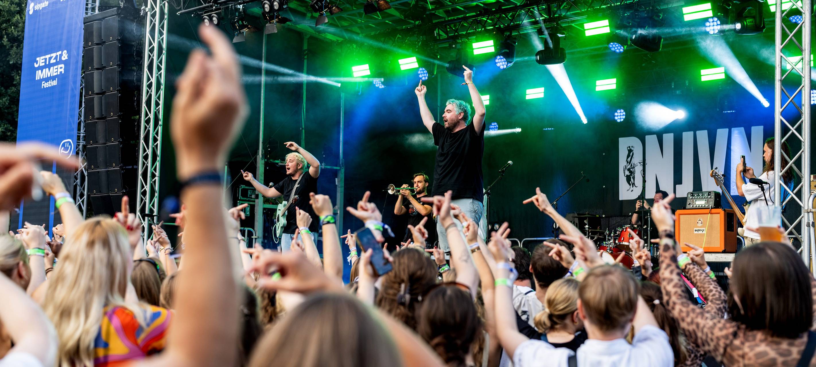 Die netten Jungs von nebenan: Punkrock mit Bläsern in den Ruhrcharts