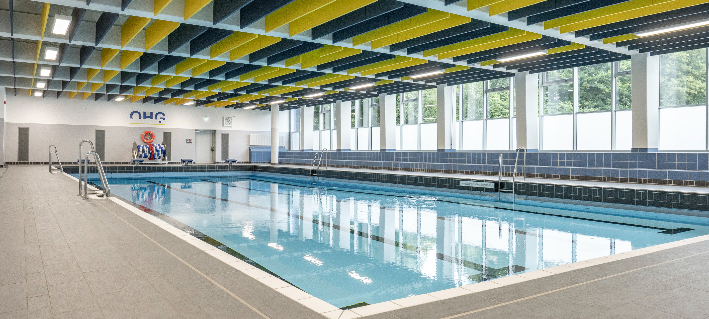 Teuer sanierte Schwimmhalle des Otto-Hahn-Gymnasiums wieder dicht
